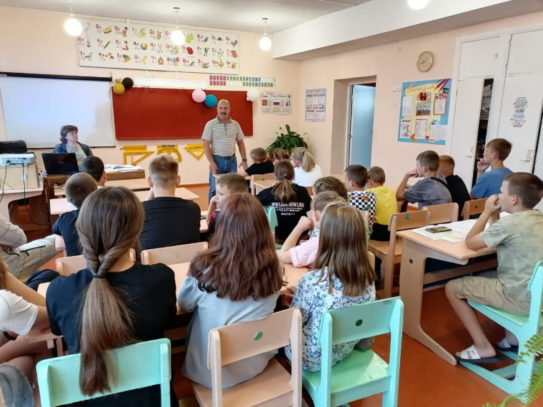Закрытие летнего оздоровительного лагеря.
